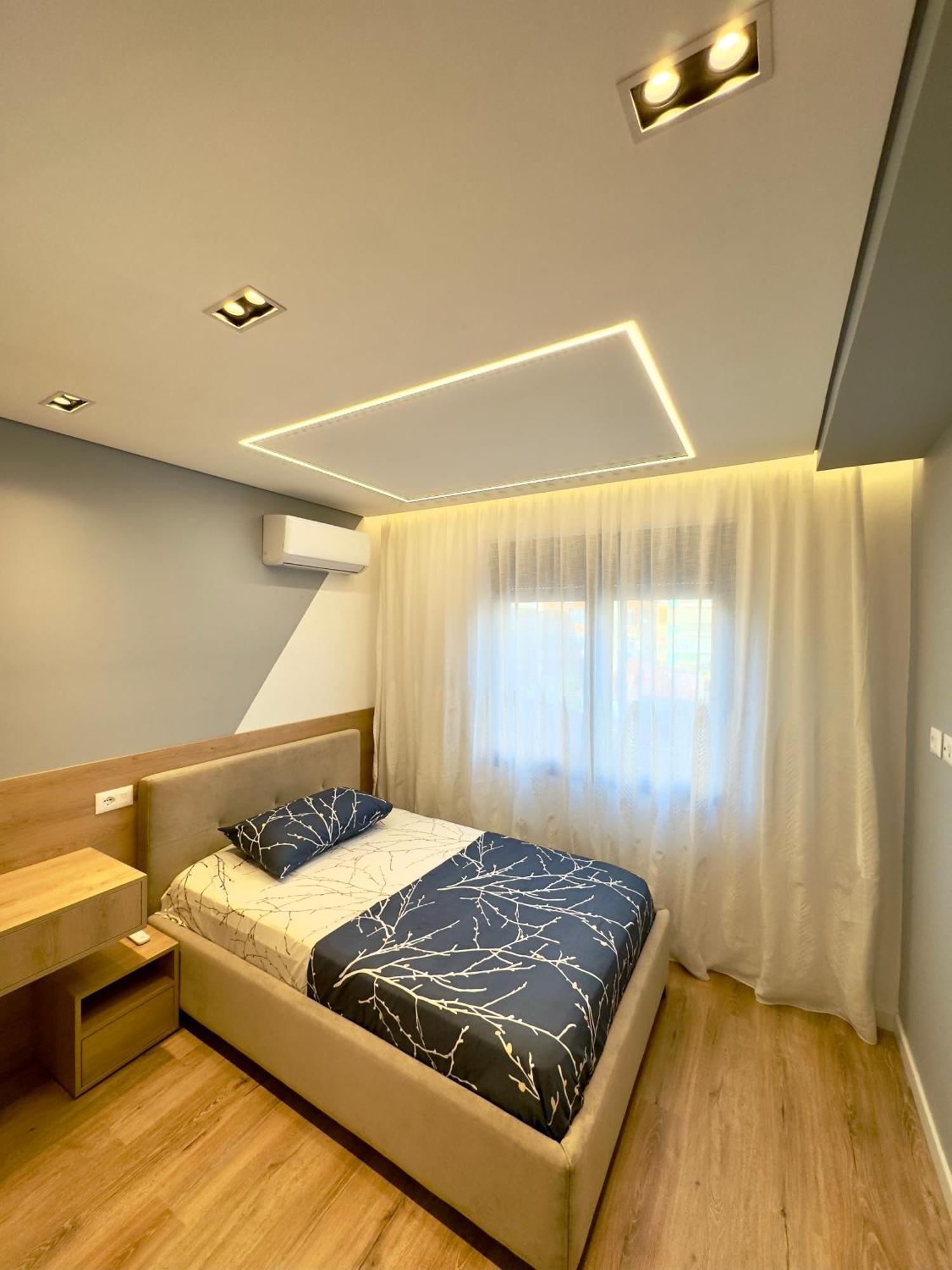 Soinn'S Apartament Tirana Esterno foto