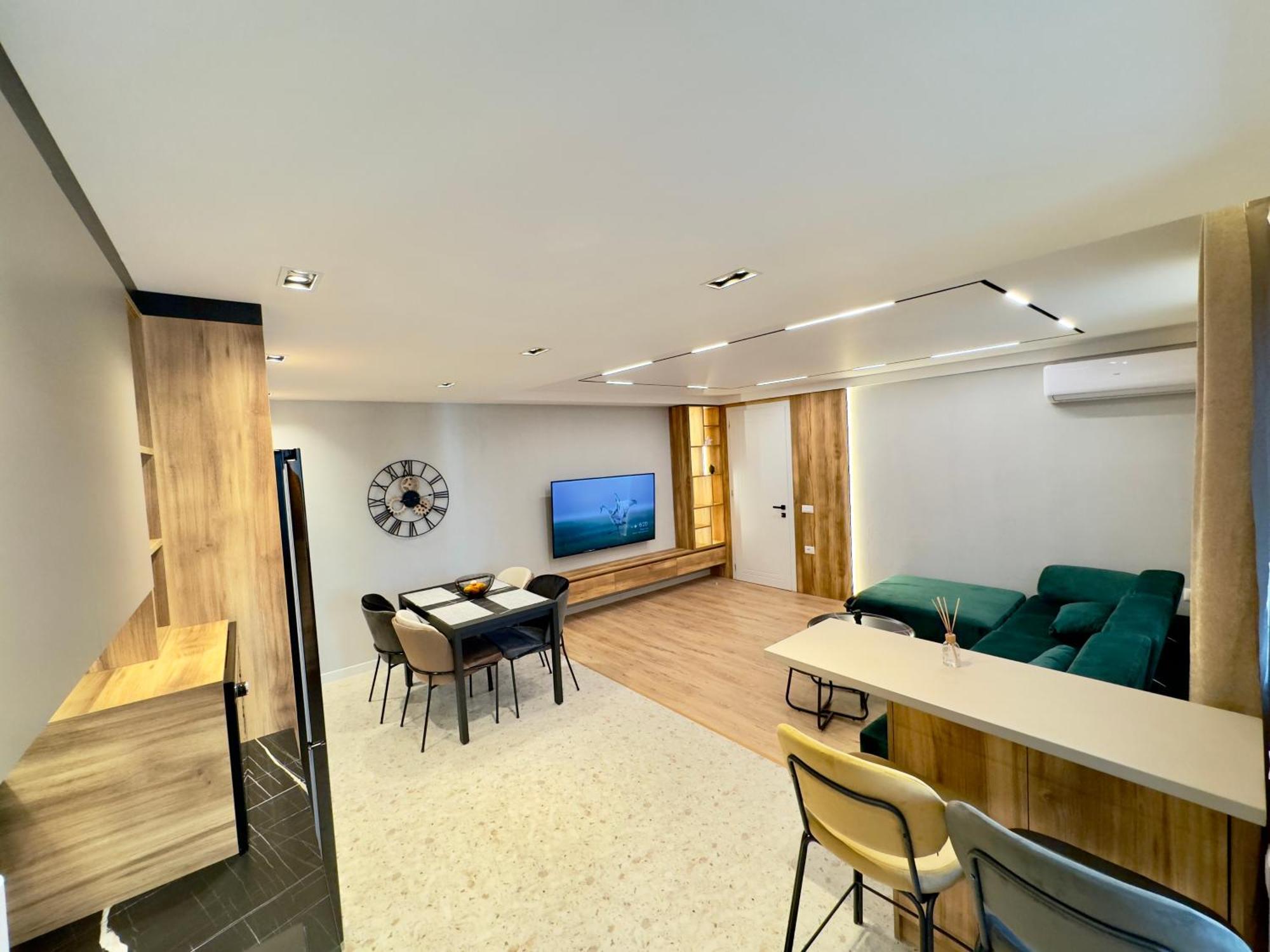 Soinn'S Apartament Tirana Esterno foto